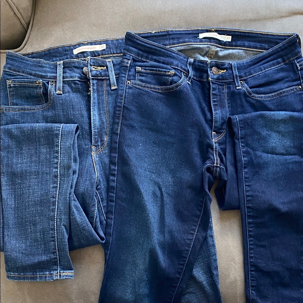 2 Pairs of Levi’s Skinny jeans waist “27